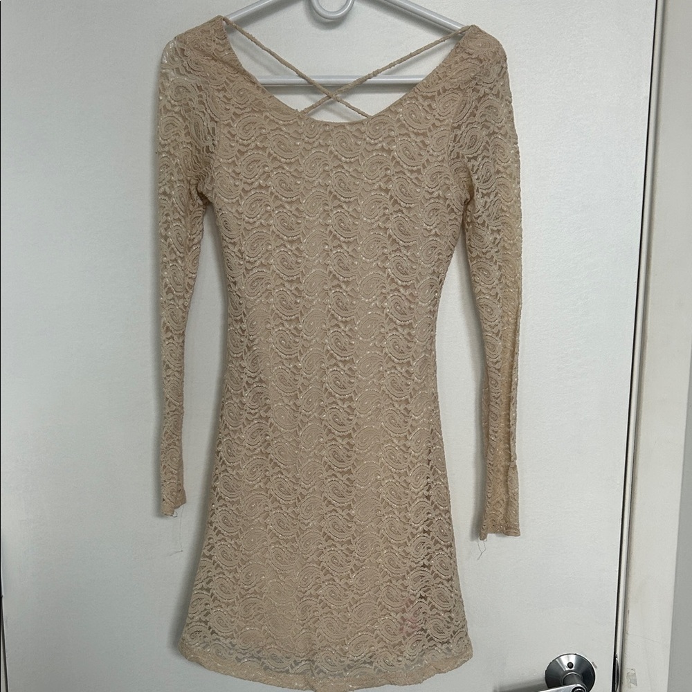 Off-white Lace Long-Sleeve Women's Dress